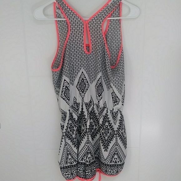 Sweet Wanderer Romper  S - Picture 4 of 6